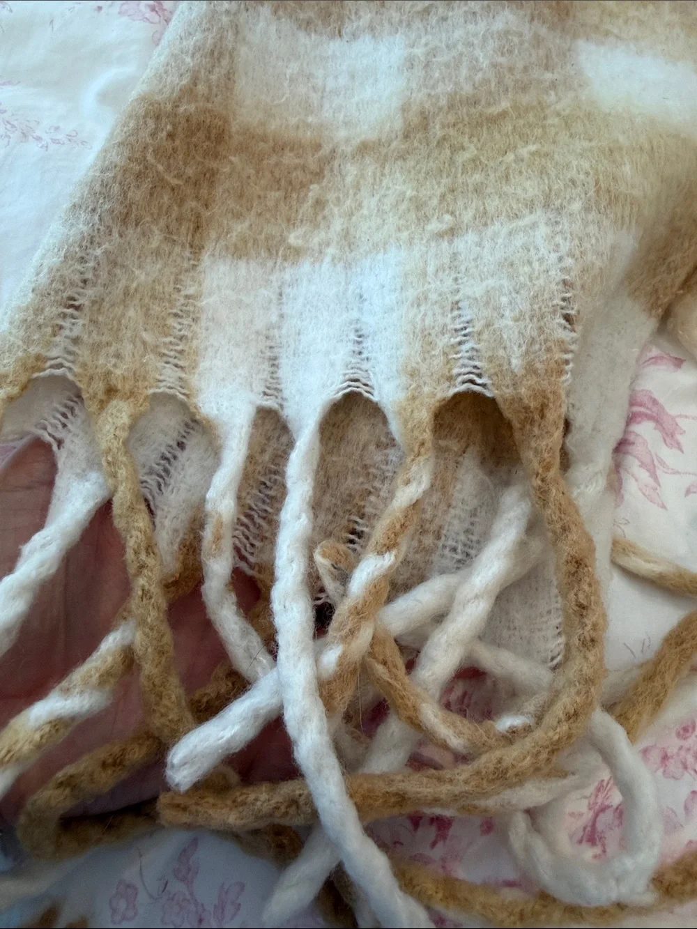 American Eagle Outfitters Tan and Cream Checked Fringe Scarf